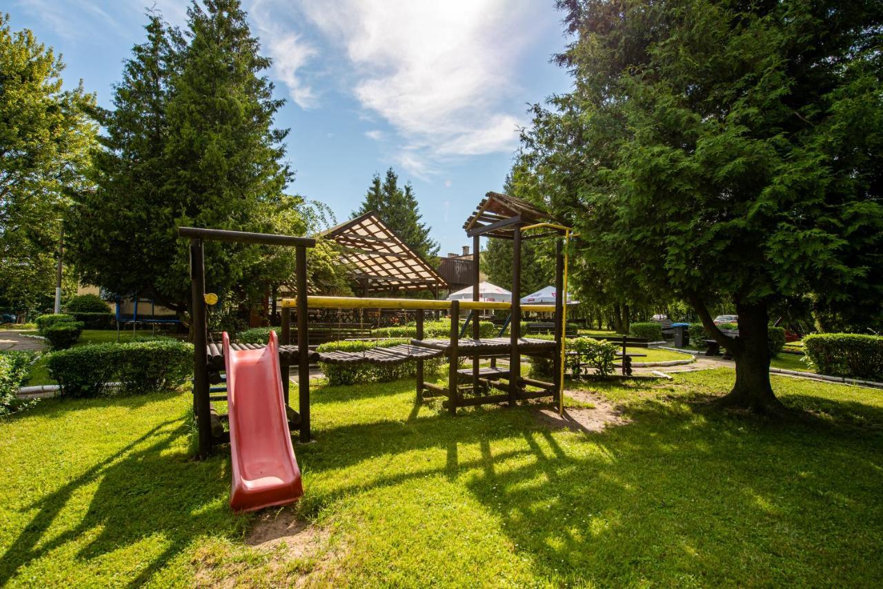 Osrodek Wypoczynkowy Dolomity Hotell Jedwabno Exteriör bild